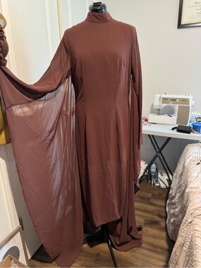 Elegant Women's Long Sleeve Maxi Dress in Deep Brown